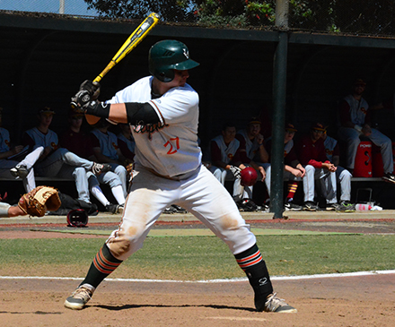 Baseball Drops Two to CLU, Remains in Playoff Picture