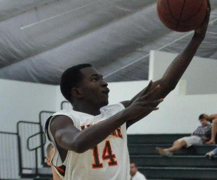 Men's Basketball Comes Up Short Against First-Place CMS