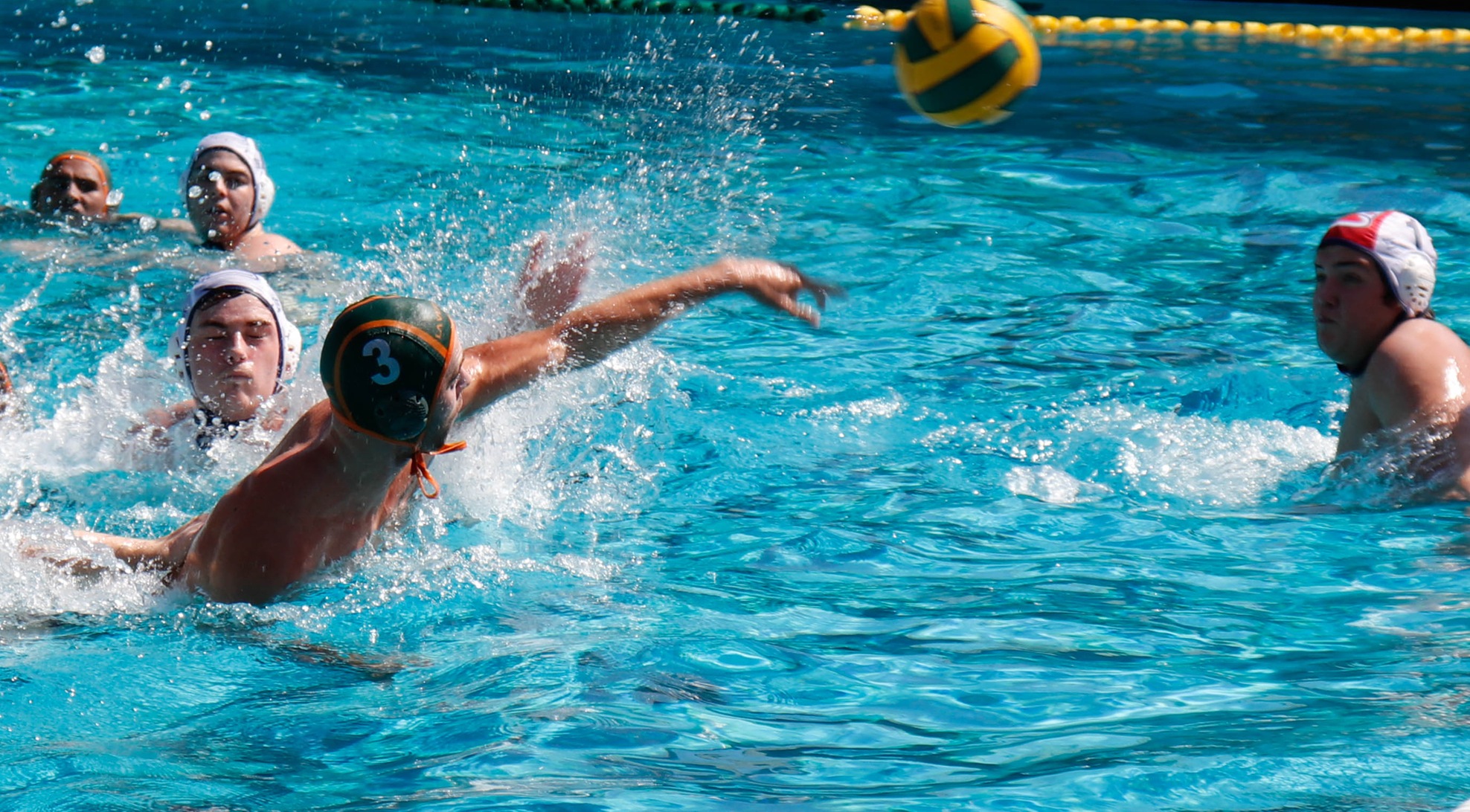 Men's Water Polo celebrates winning weekend