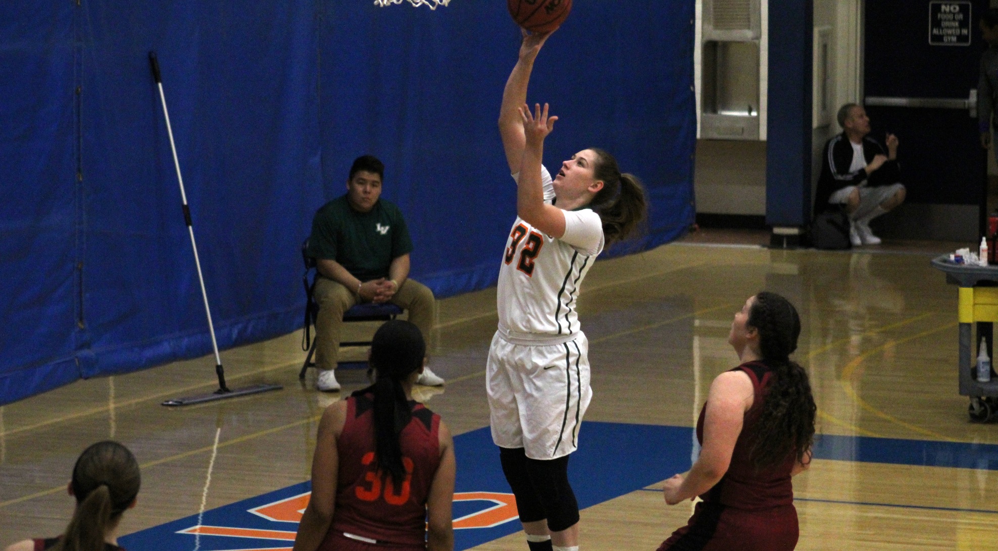 Leopards fall to Ottawa on buzzer-beater