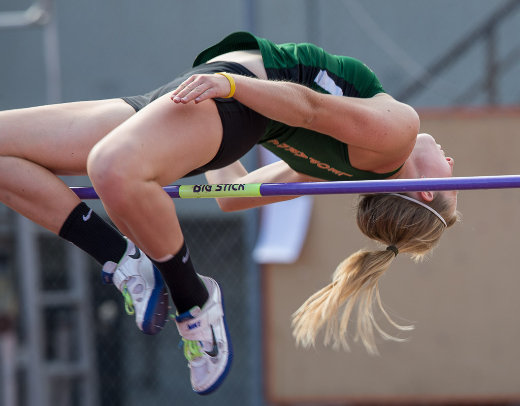 Jumpers impress at Rossi Relays