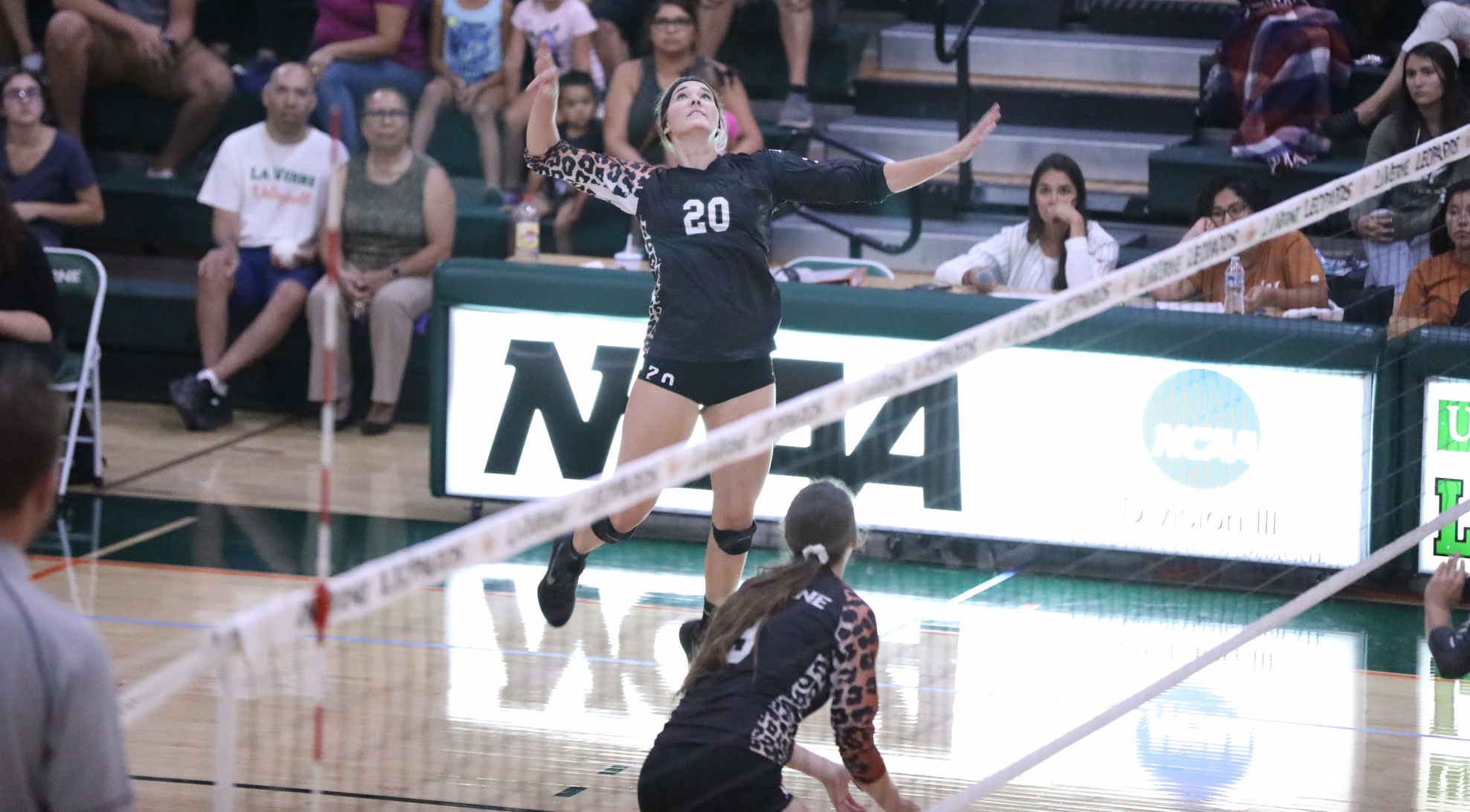 Volleyball grabs 3-1 win at Redlands