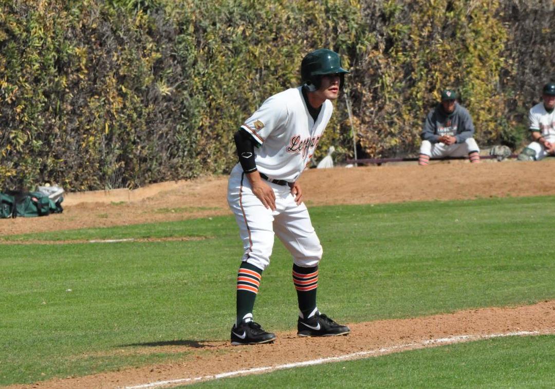 La Verne Splits Against North Park and Ithaca with Walk Off Win