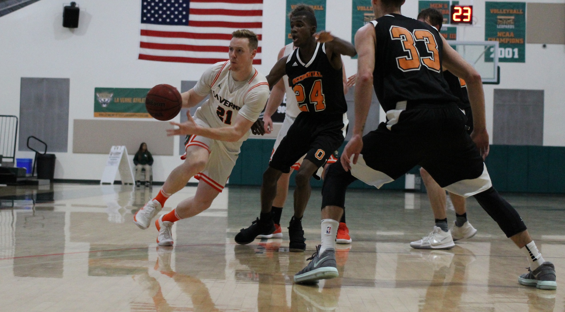 Tigers edge Leopards at home