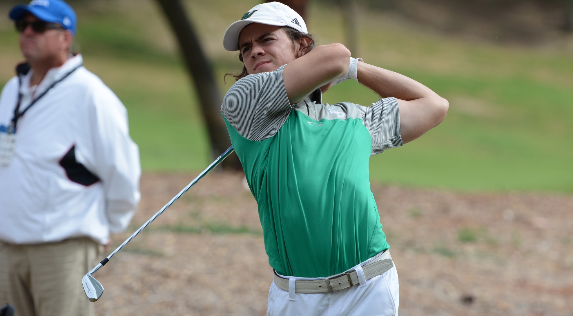 Men's Golf falls back on Day 2, retains overall lead