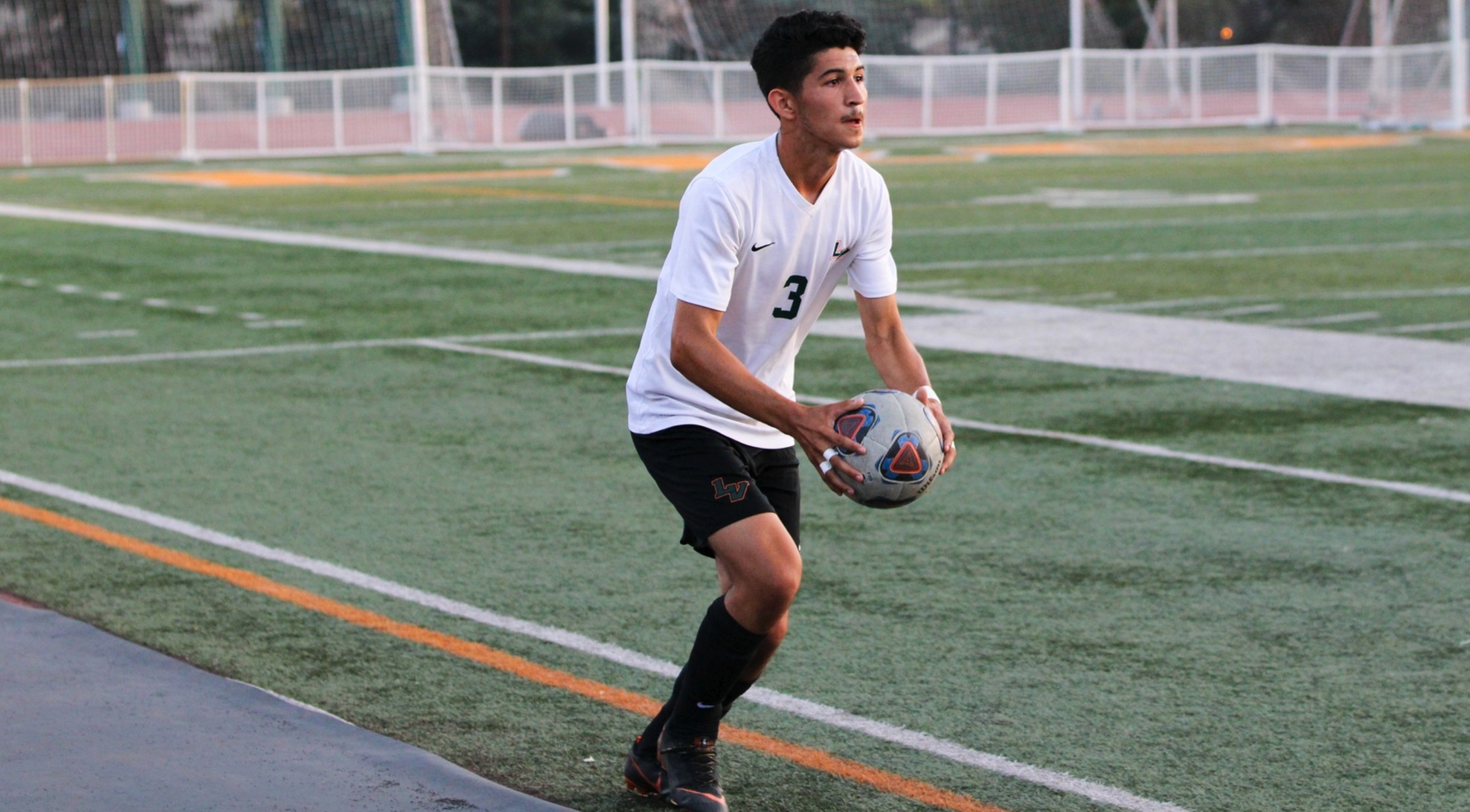 Men's Soccer drops SCIAC opener to Stags