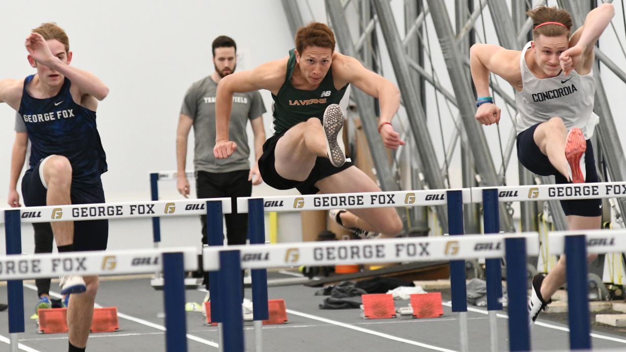 Leopards Earn 10 Indoor All-Region Honors