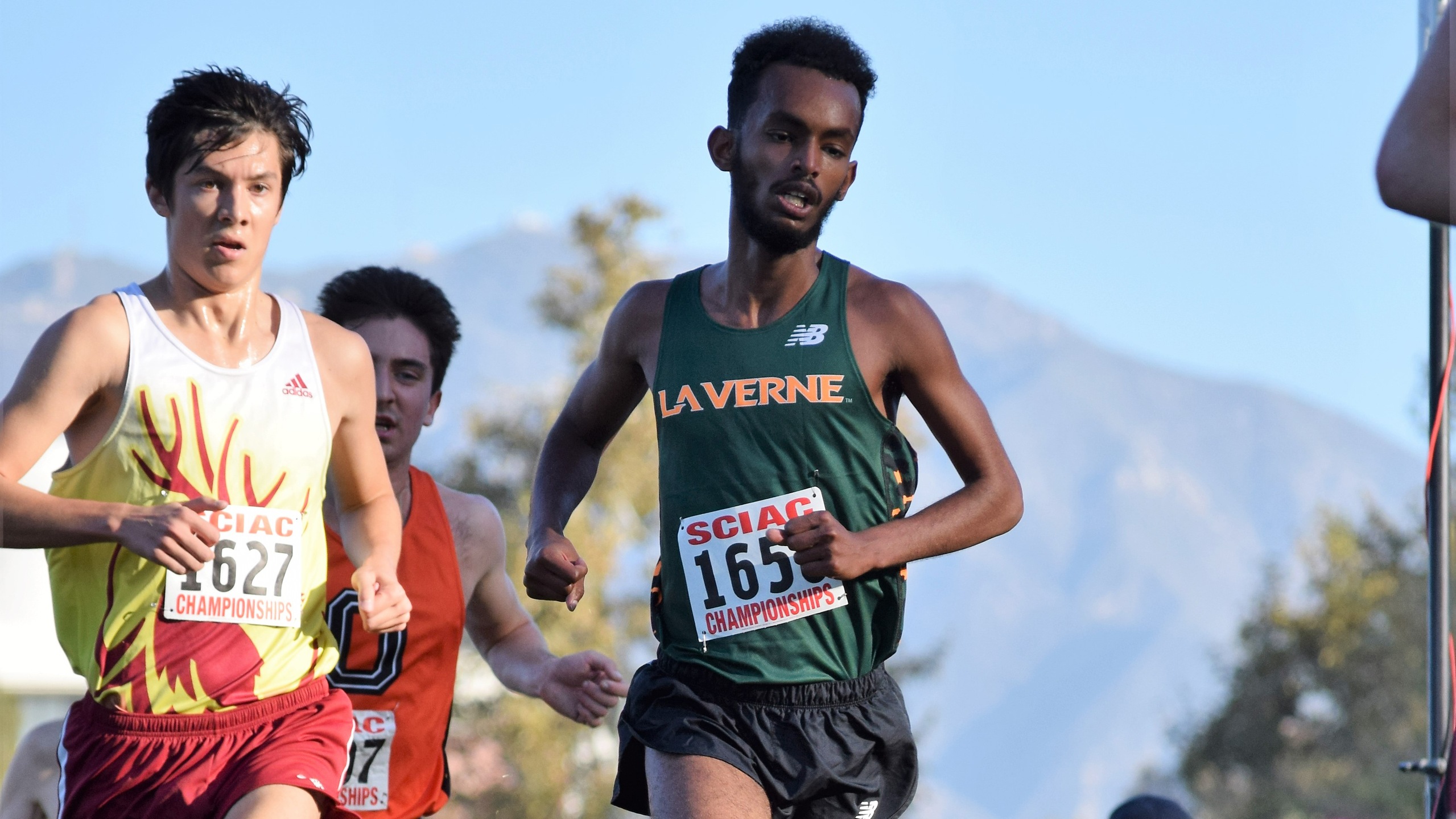 Men's Cross Country Takes 4th at SCIAC Championships