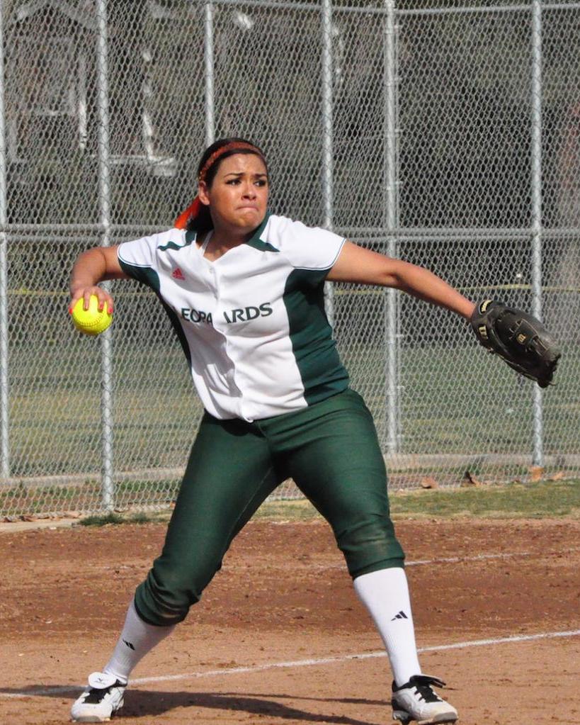 Softball Salvages Split With Panthers