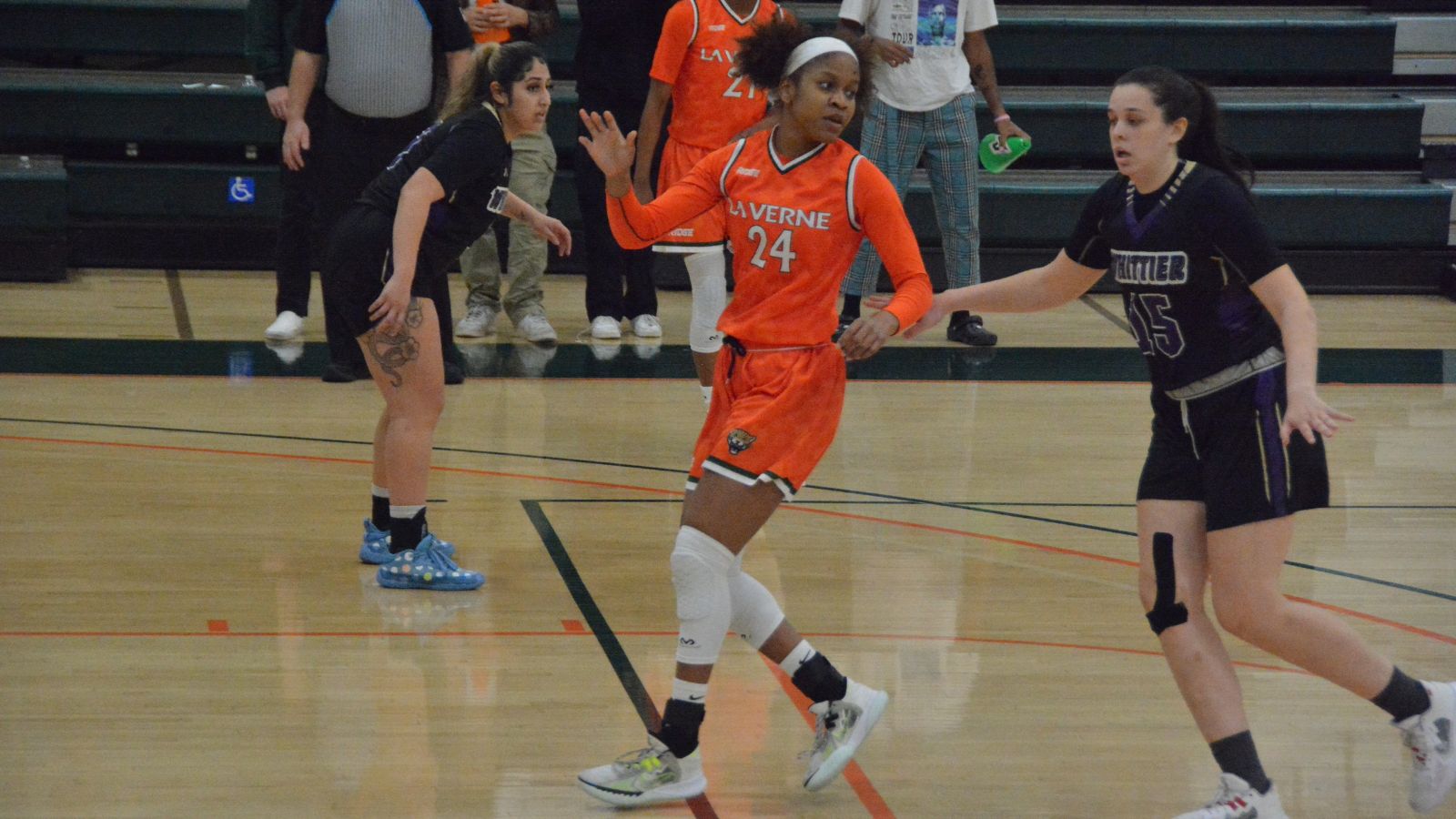 Leopards Sweep Caltech To Remain Undefeated In SCIAC Play