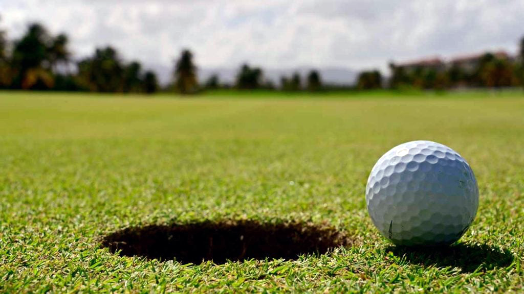 Women's Golf Opens 2021-22 Season