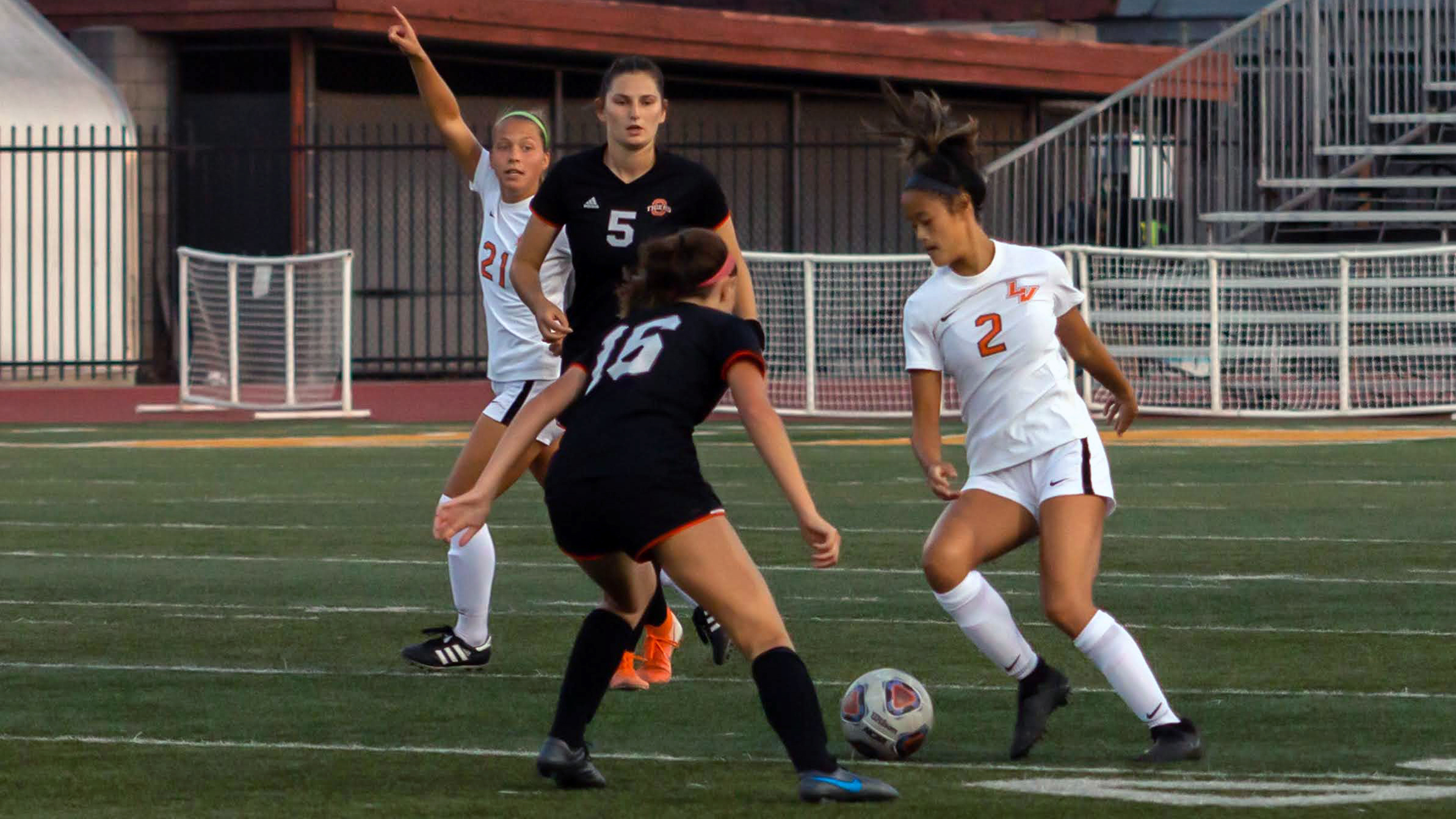Women's Soccer Drops Road Game to DII Cougars