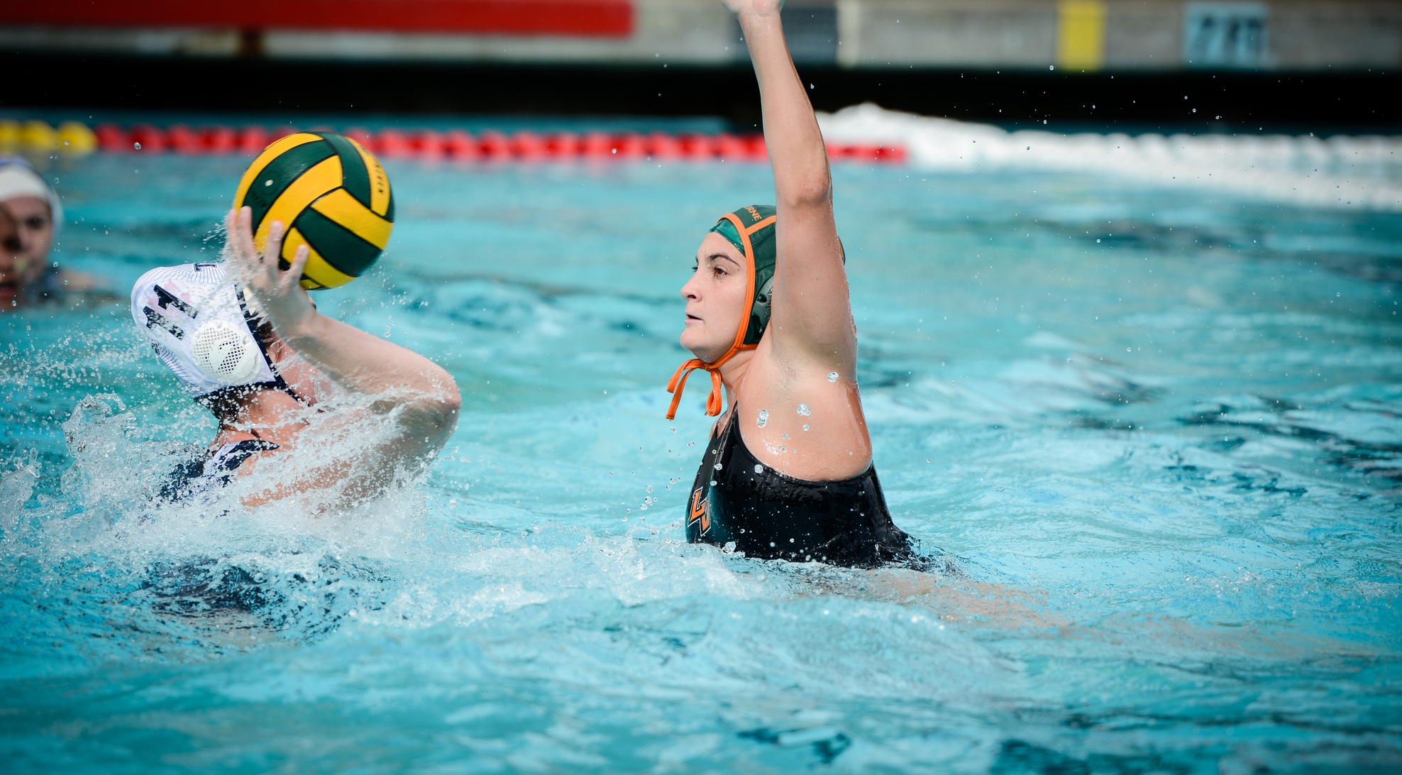Women's Water polo tops Toronto 11-5
